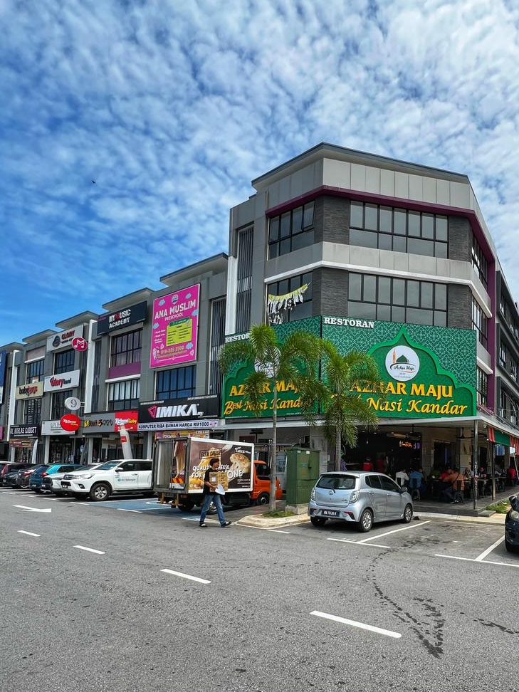 azhar maju sepang