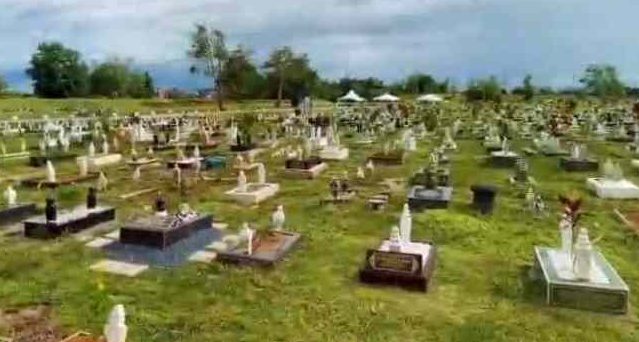 berhadapan tanah perkuburan islam sg tua baharu