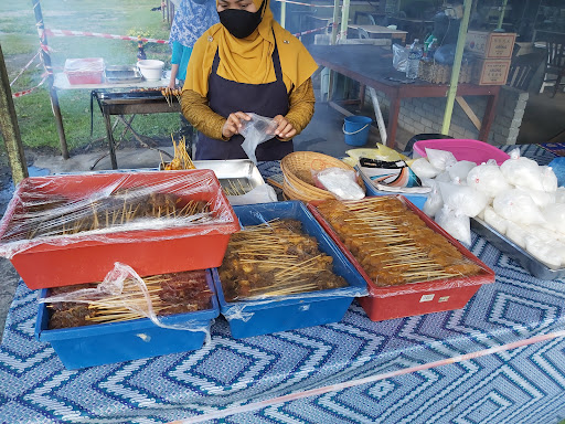 Hotstation Corner S & R Warung Allan