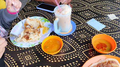 Kedai Roti Canai azura zuki