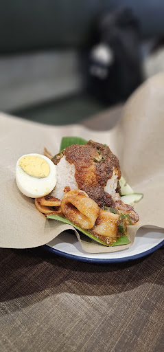 Bungkus Kaw Kaw @ KLIA Terminal 2