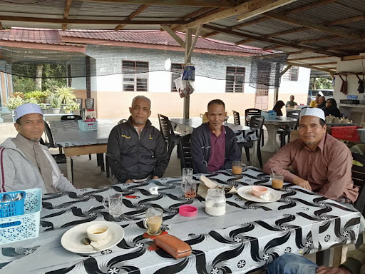KEDAI ROTI CANAI KAK MAH