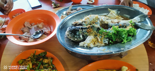 Lucky Restaurant