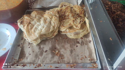 Man Roti Canai / Man Jawa Corner