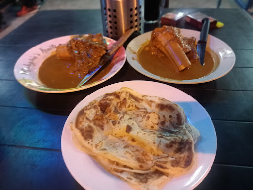 Roti Canai Kari Tulang & Murtabak
