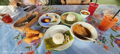 The Best Nasi Dagang Tuan Norlida Viral Sedap