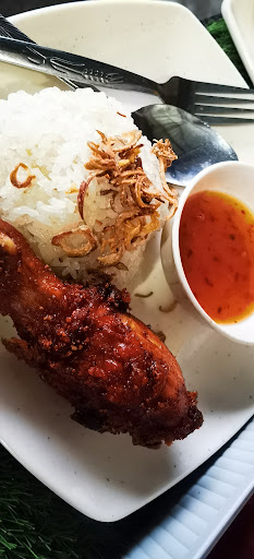 Kedai ikan berasap / Roti Tempayan Aidilputra Dungun