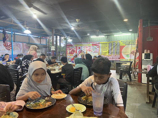 Cheese & Curry Restaurant