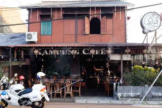 kampung cafe