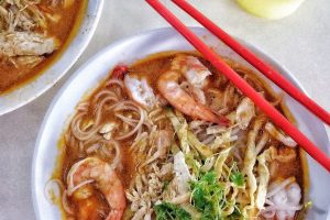 Mom’s Laksa Kopitiam