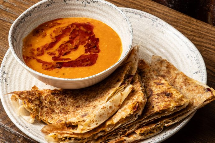 Roti Canai Kari Tulang & Murtabak 1 roti canai kari tulang murtabak