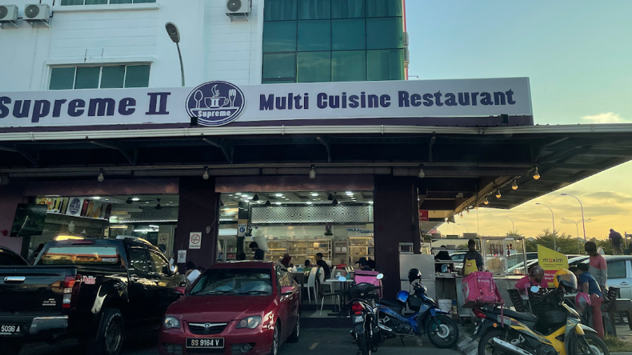 supreme ii multicuisine restaurant